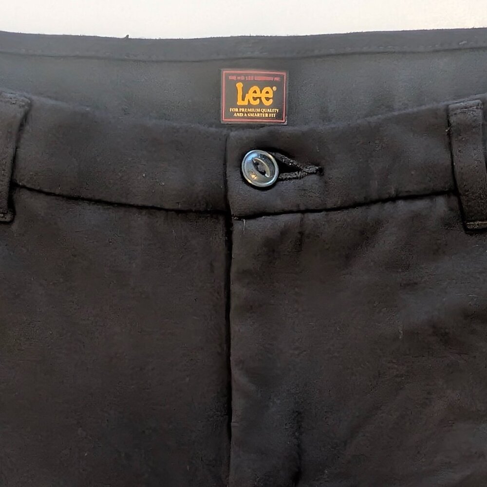 Black stretchy ankle pants by Lee